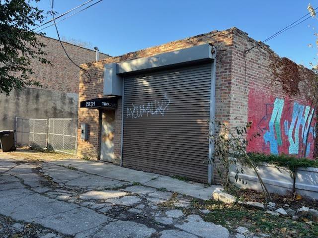 2931 W Madison ST, Chicago, IL 60612