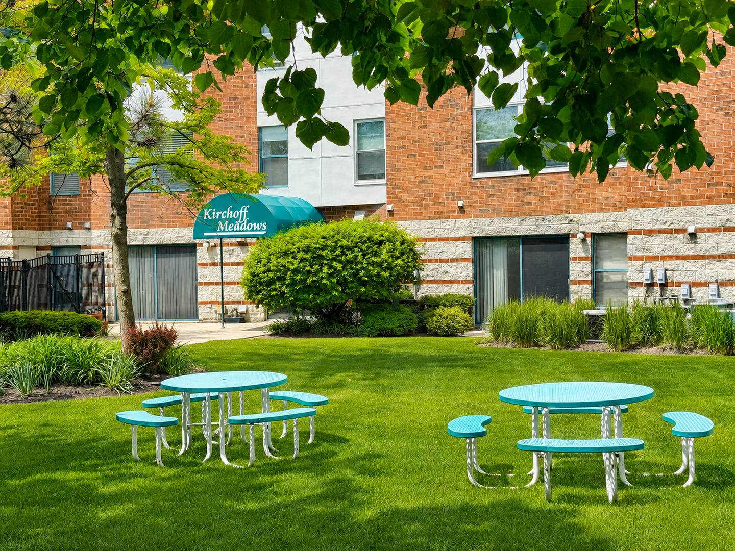 3265 Kirchoff RD #116, Rolling Meadows, IL 60008