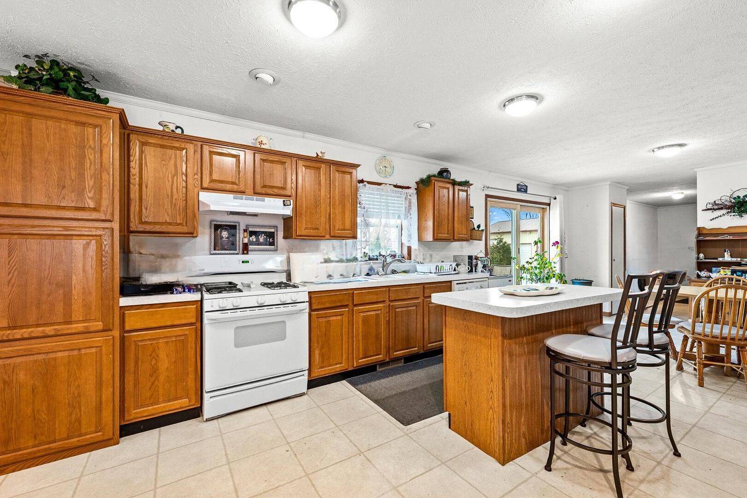 10741 W 141st AVE, Cedar Lake, IN 46303