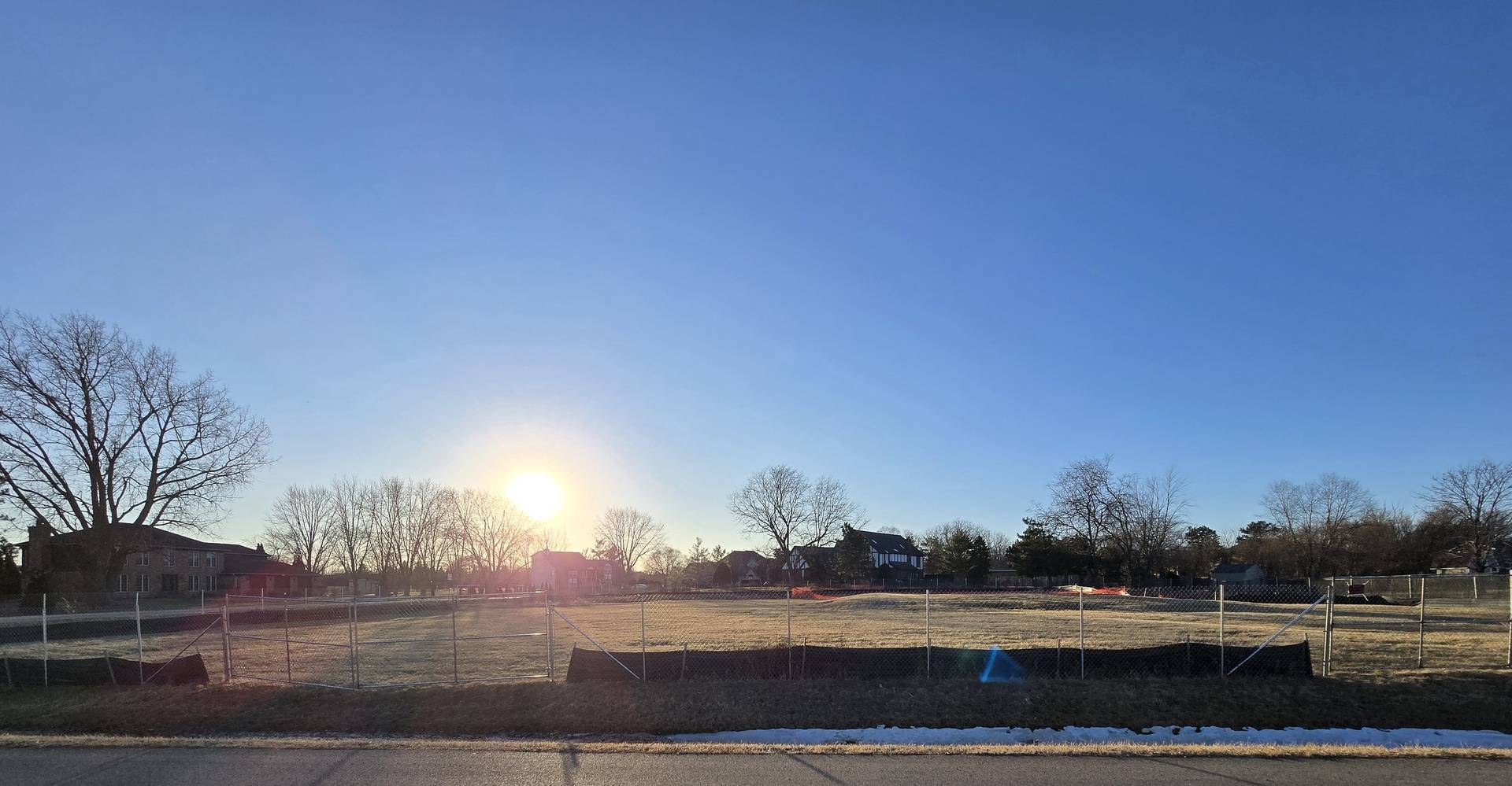 204 Mallard LN, Bloomingdale, IL 60108