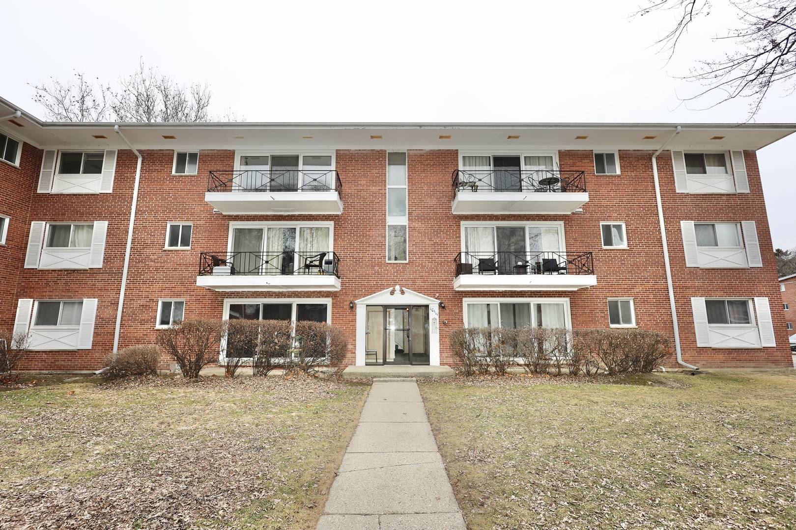 10111 Old Orchard CT #203, Skokie, IL 60076