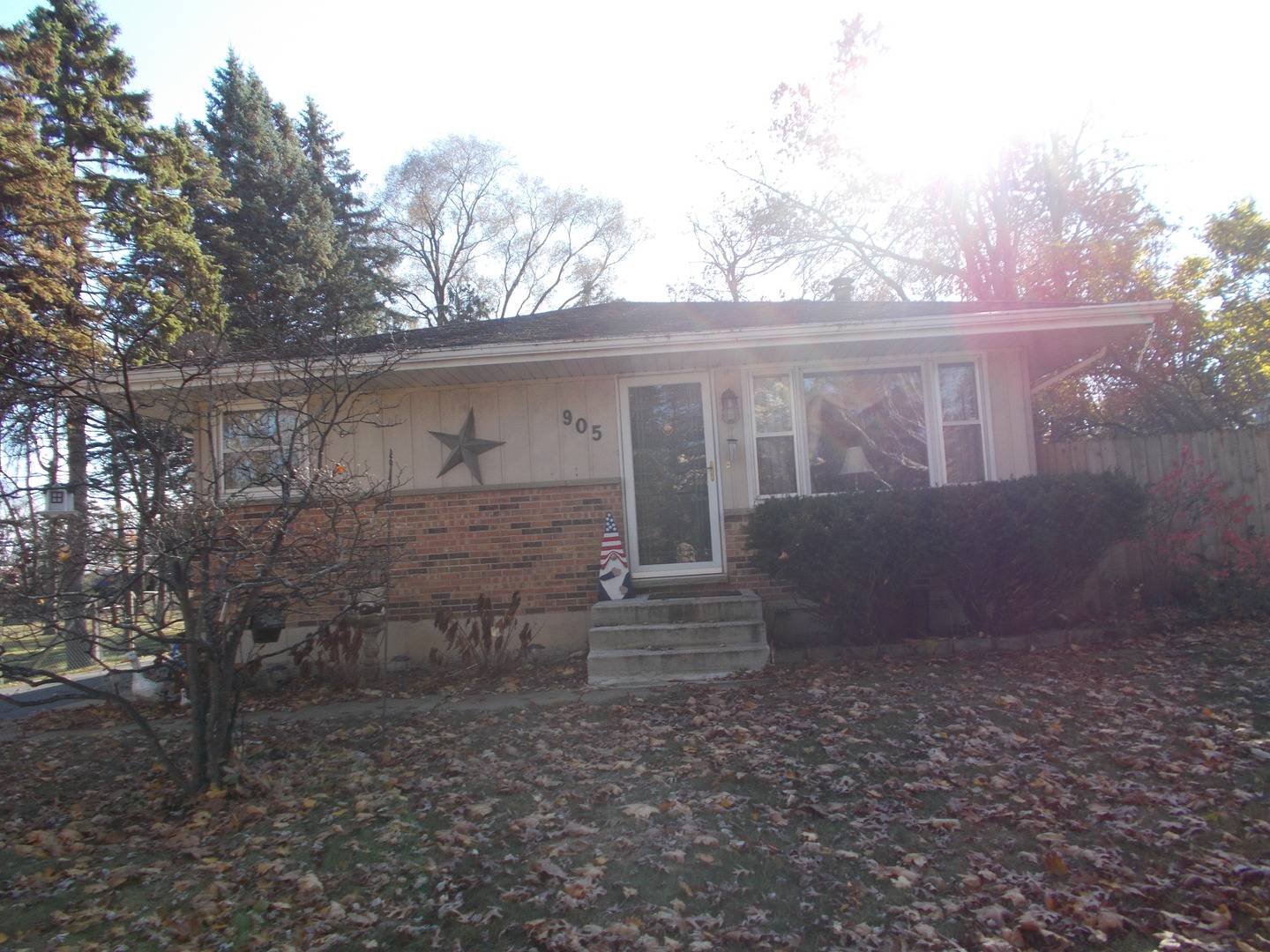 905 WINTHROP CT, Zion, IL 60099