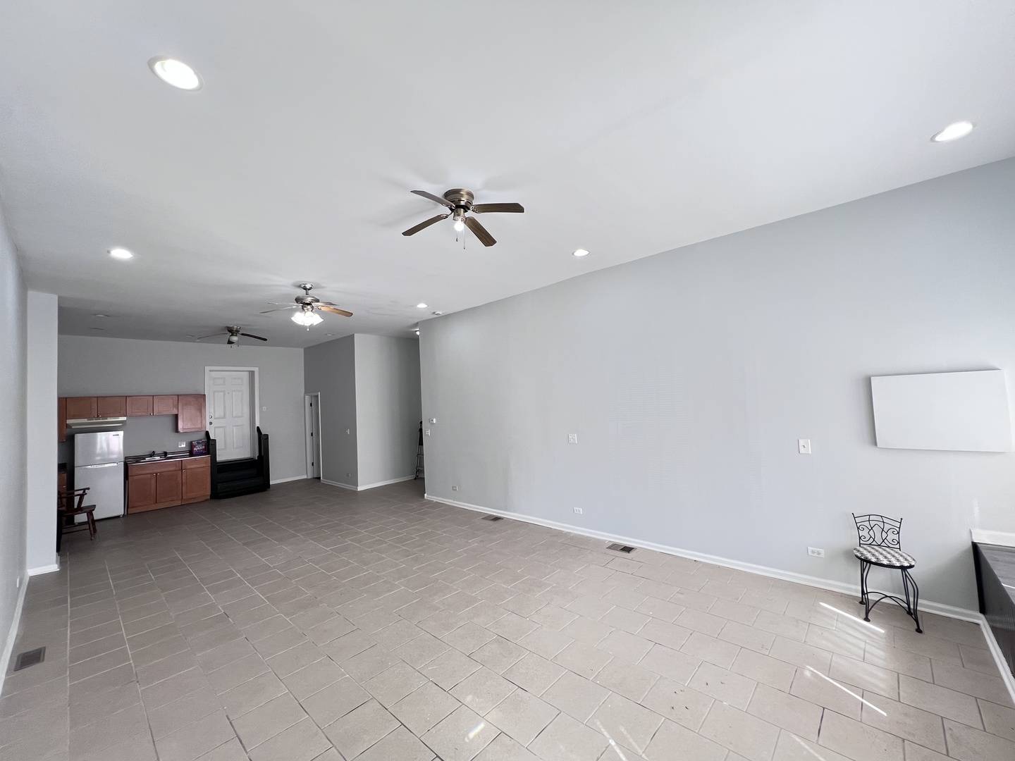 2548 W 71st ST #1F, Chicago, IL 60629