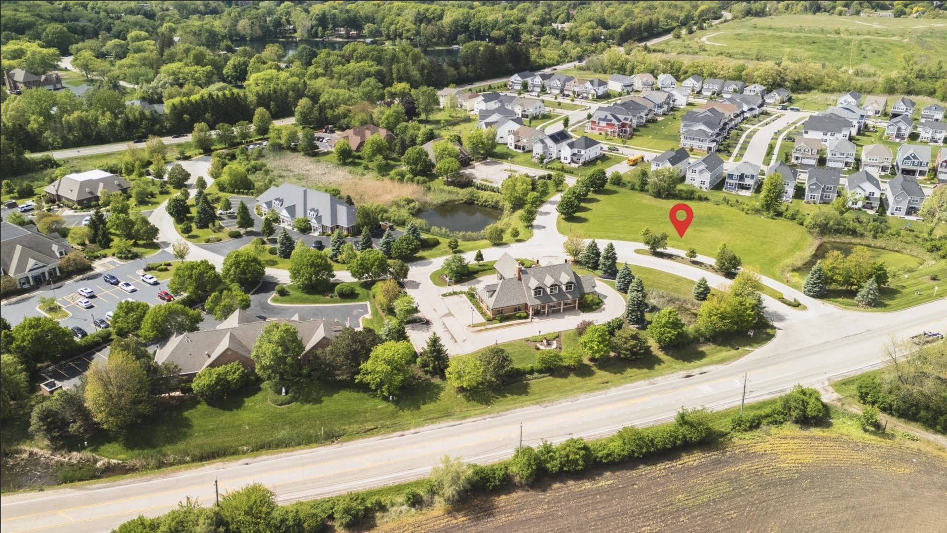 11 Executive DR, Hawthorn Woods, IL 60047
