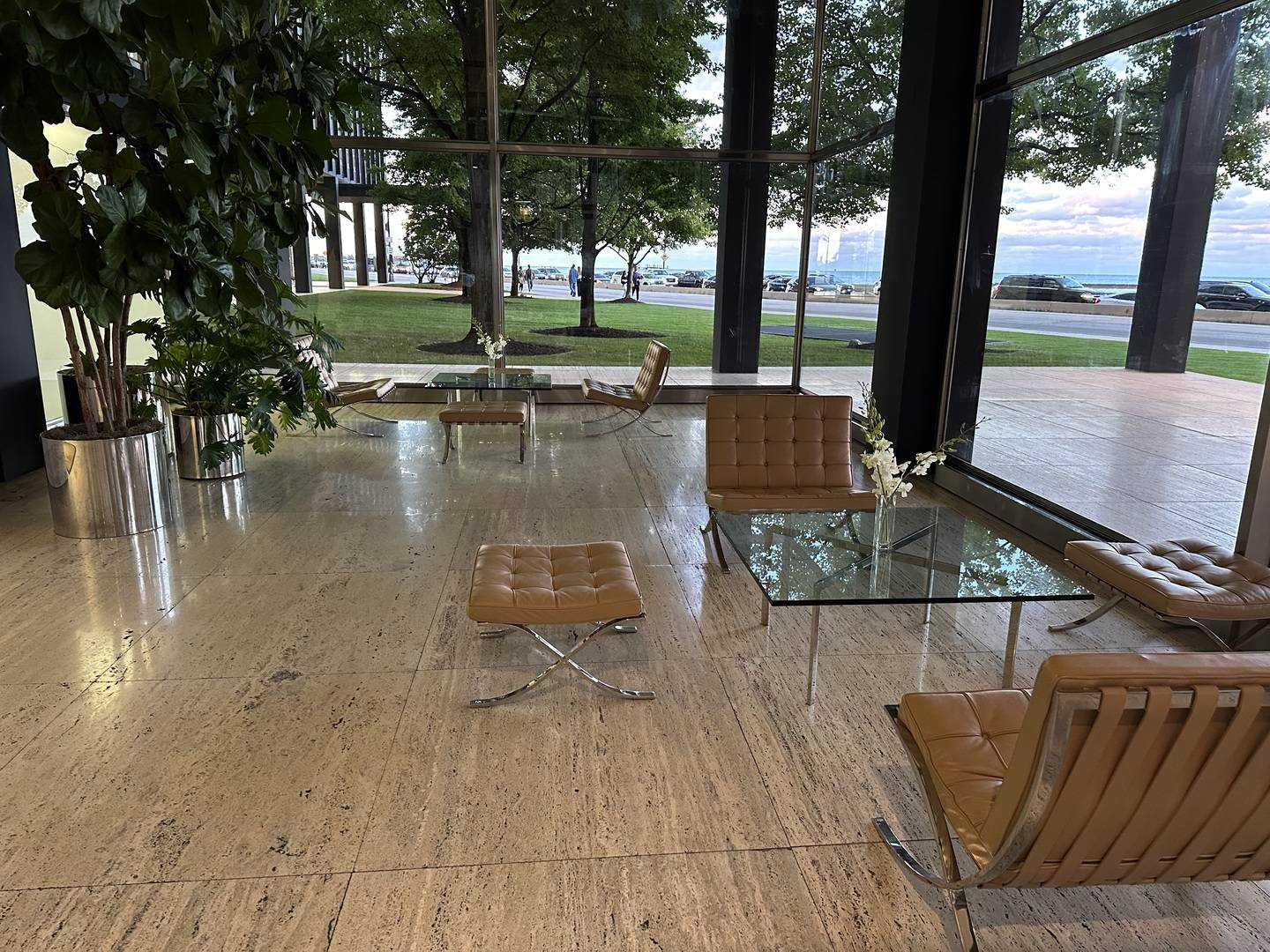 860 N Lake Shore DR #5M, Chicago, IL 60611