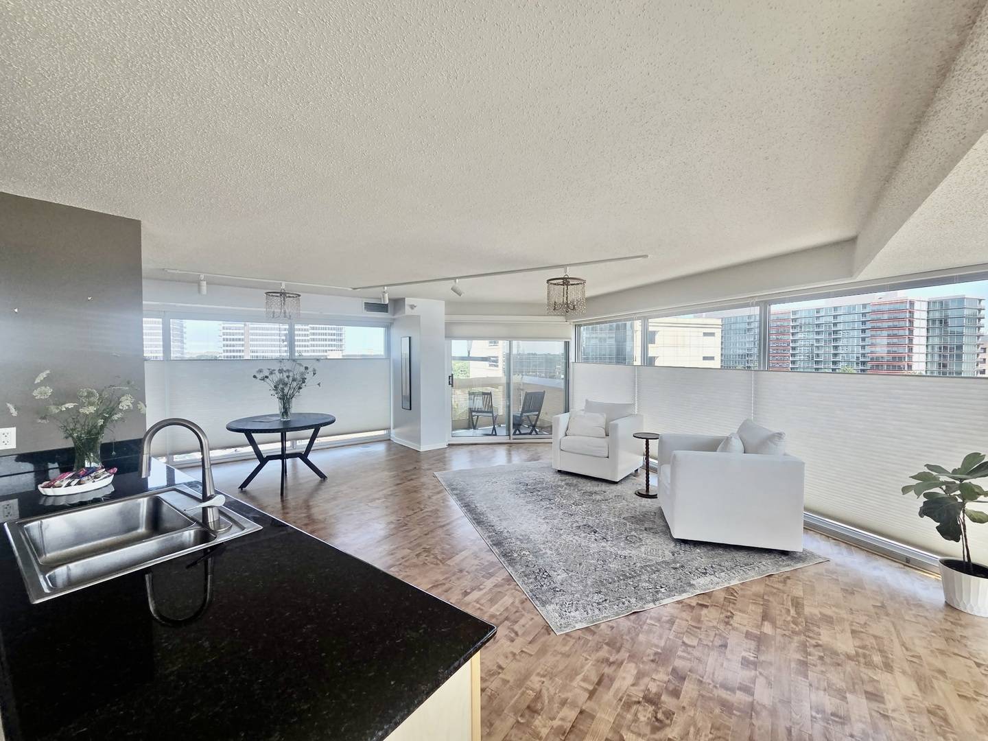 1720 Maple AVE #910, Evanston, IL 60201