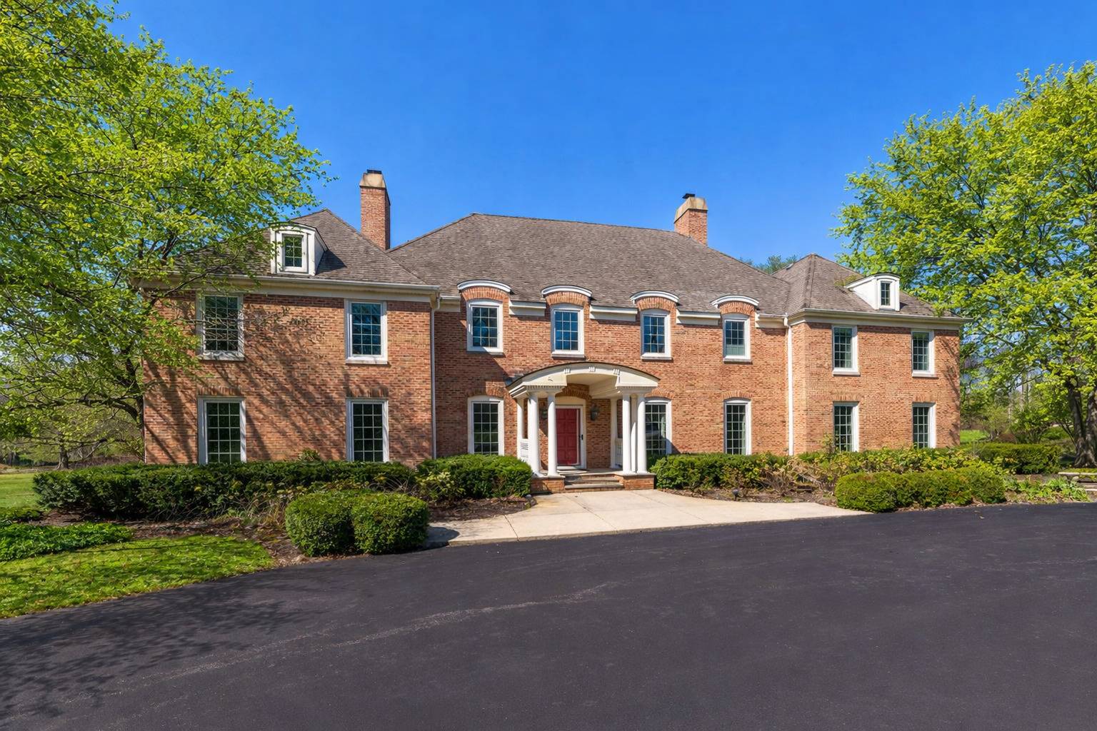 568 Plymouth DR, Inverness, IL 60067