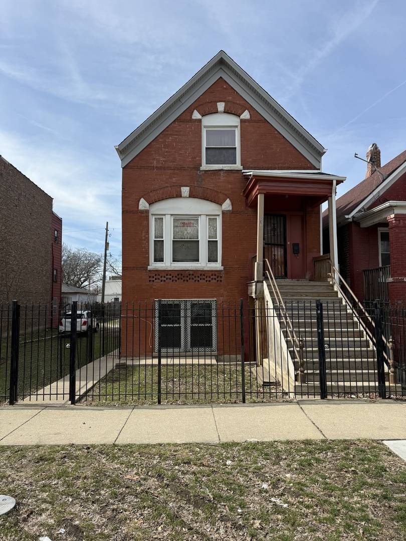 830 N SPRINGFIELD AVE, Chicago, IL 60651