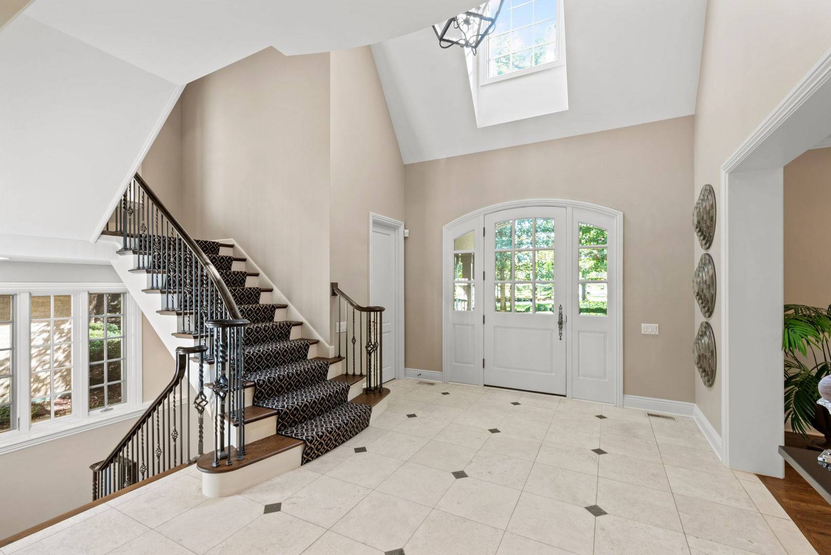 3102 White Oak LN, Oak Brook, IL 60523
