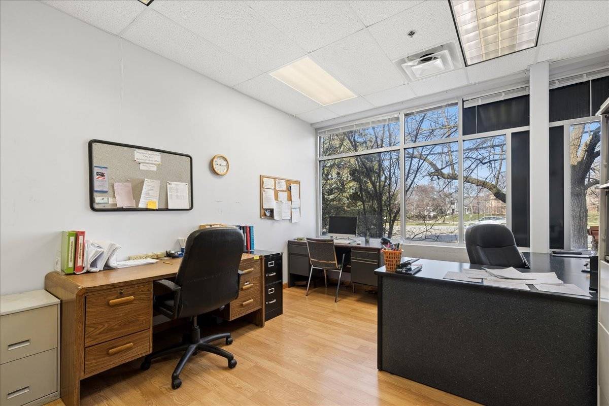 800 E Woodfield RD #117, Schaumburg, IL 60173