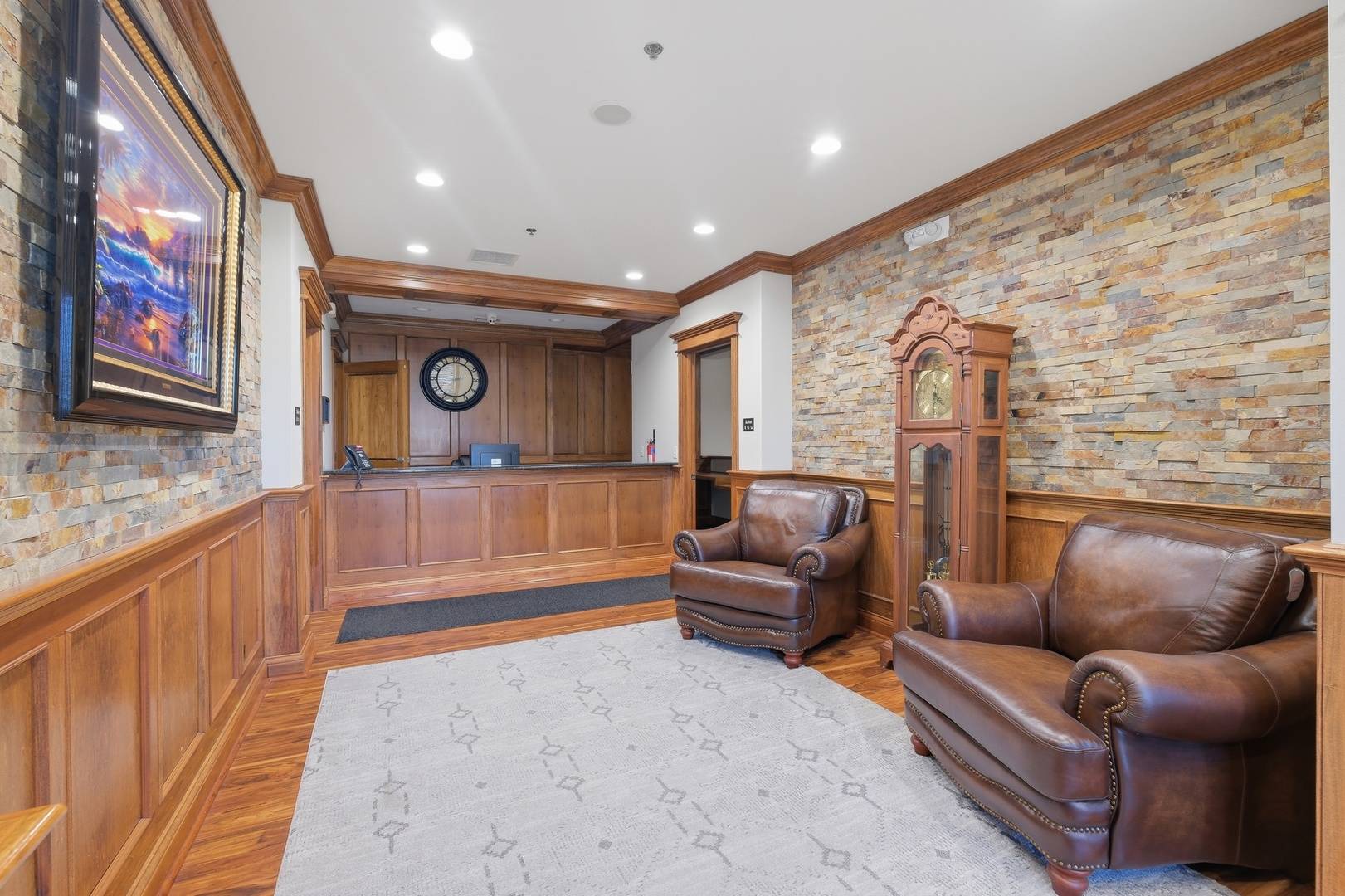 40W320 LaFox RD #E, St. Charles, IL 60175