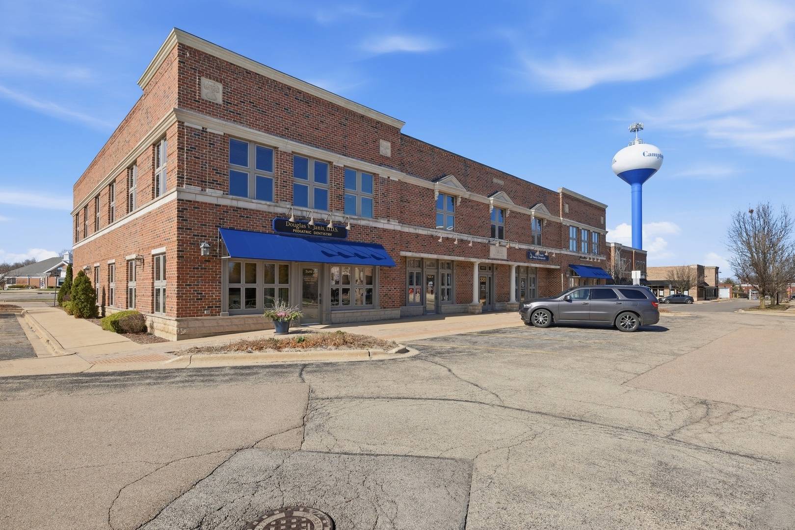 Address not disclosed, St. Charles, IL 60175