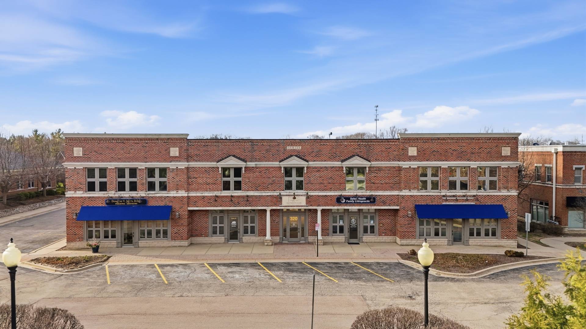 Address not disclosed, St. Charles, IL 60175