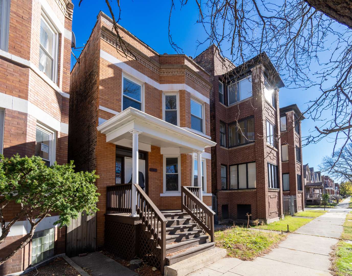 6961 S Eberhart AVE, Chicago, IL 60637