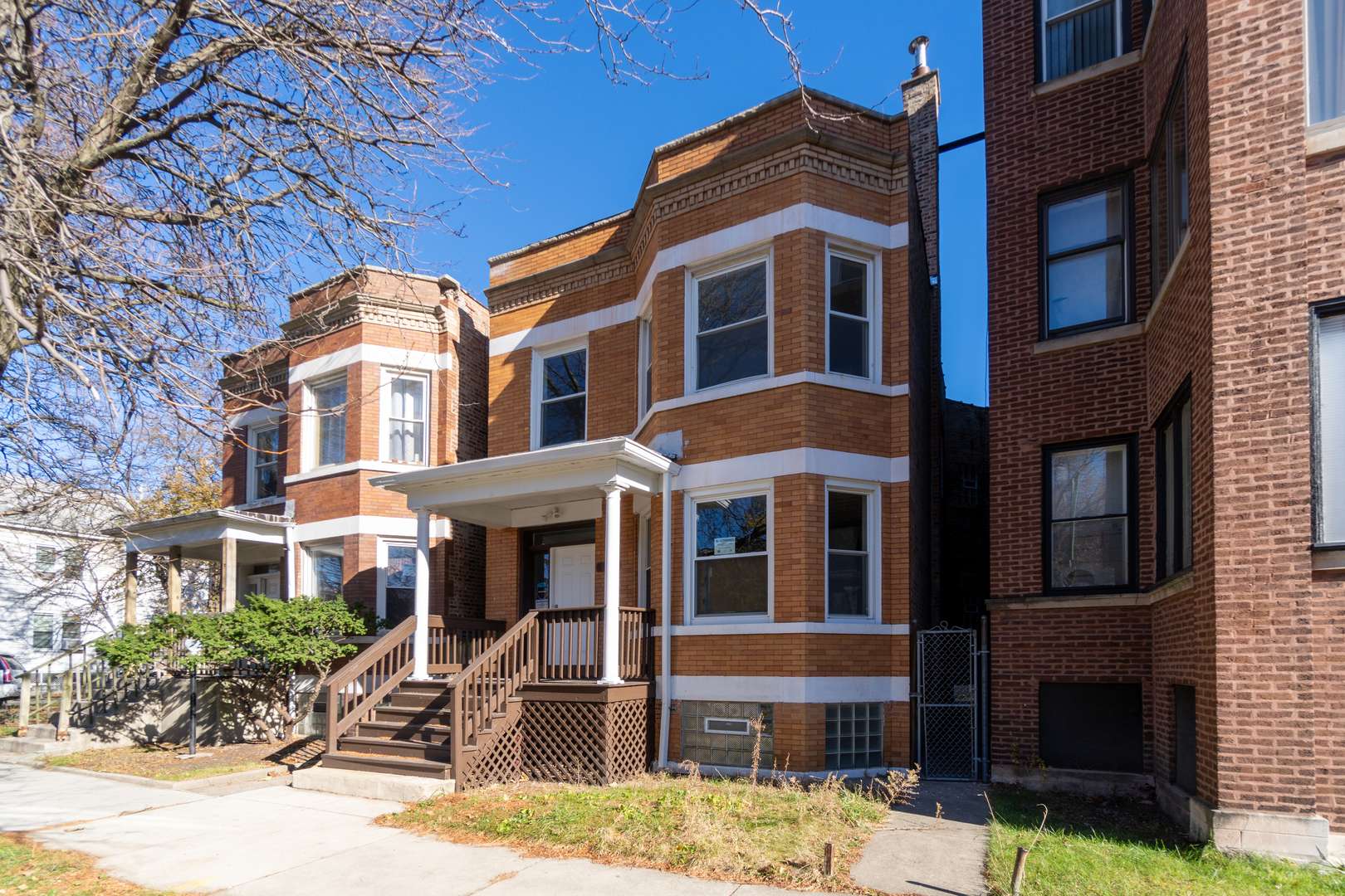 6961 S Eberhart AVE, Chicago, IL 60637