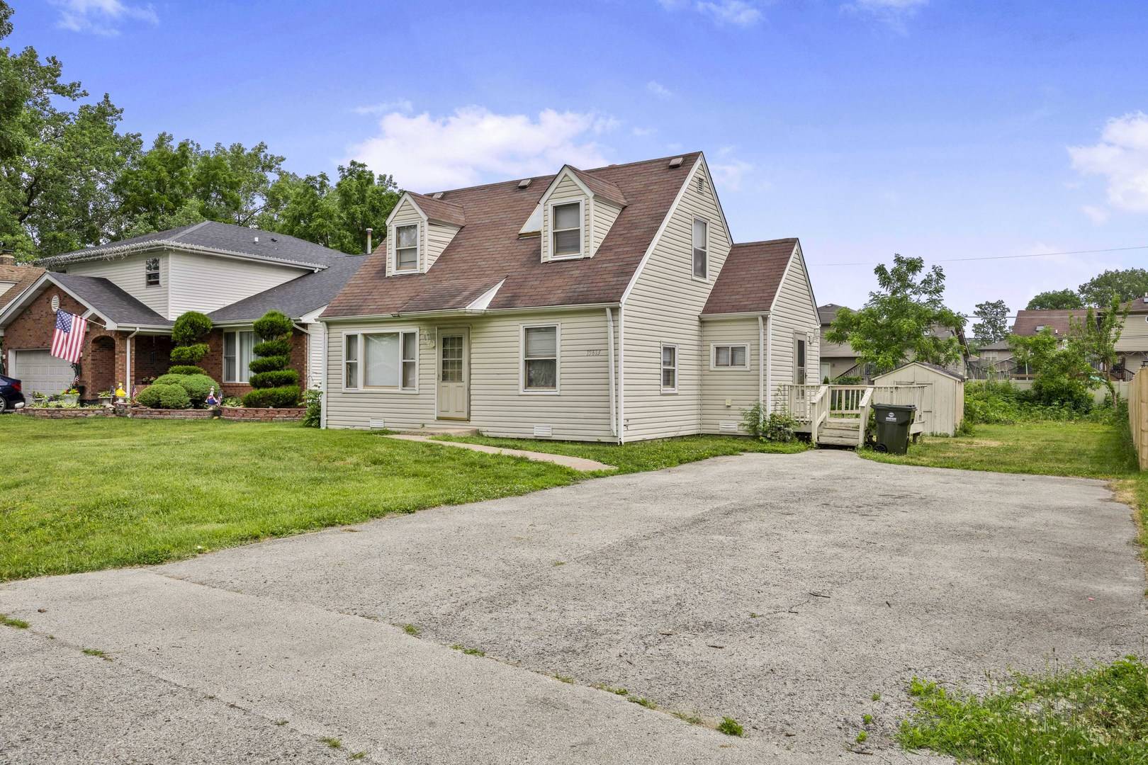 15613 S Homan AVE, Markham, IL 60428
