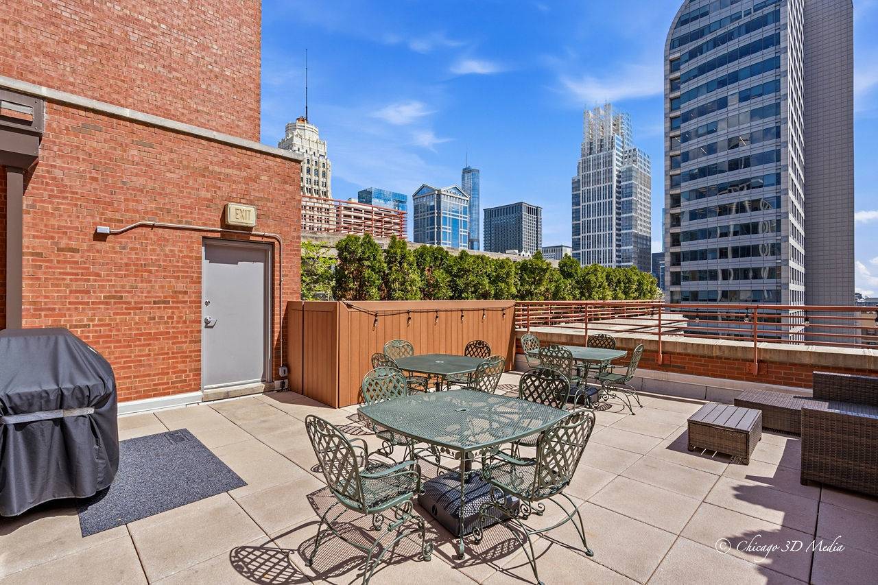 208 W WASHINGTON ST #1007, Chicago, IL 60606