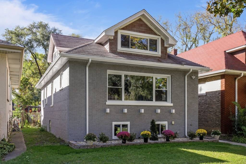 1702 S 4th AVE, Maywood, IL 60153
