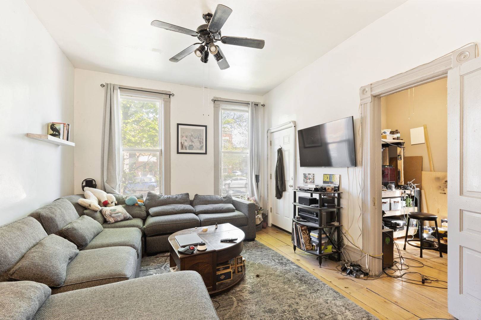 2419 W Augusta BLVD, Chicago, IL 60622