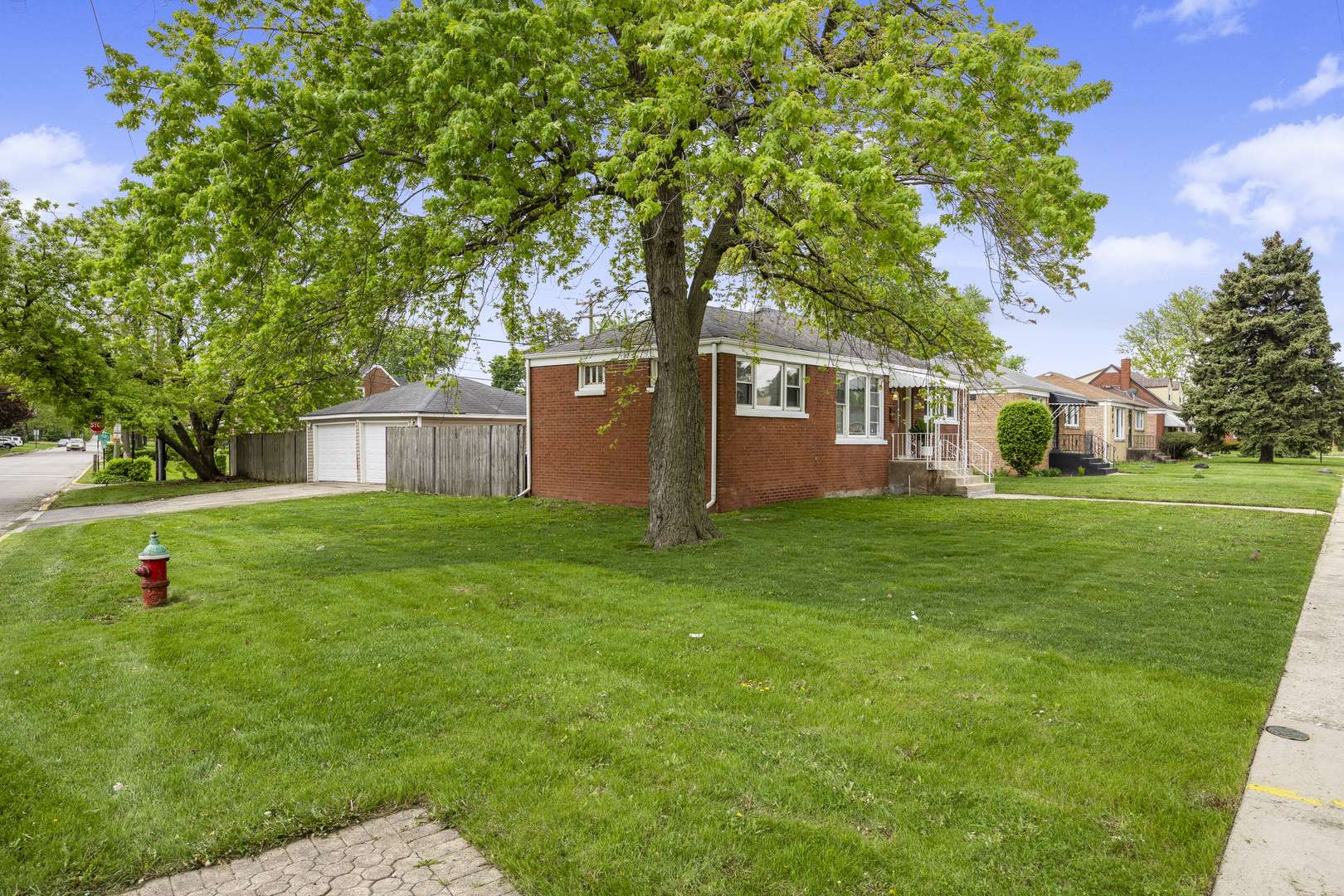 4405 Butterfield RD, Hillside, IL 60162
