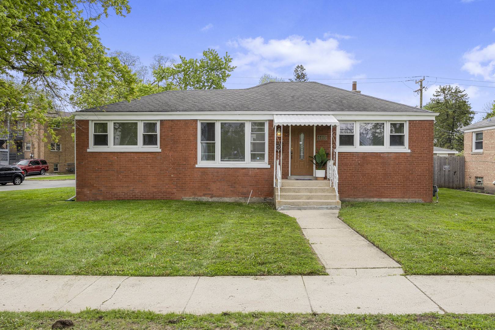 4405 Butterfield RD, Hillside, IL 60162