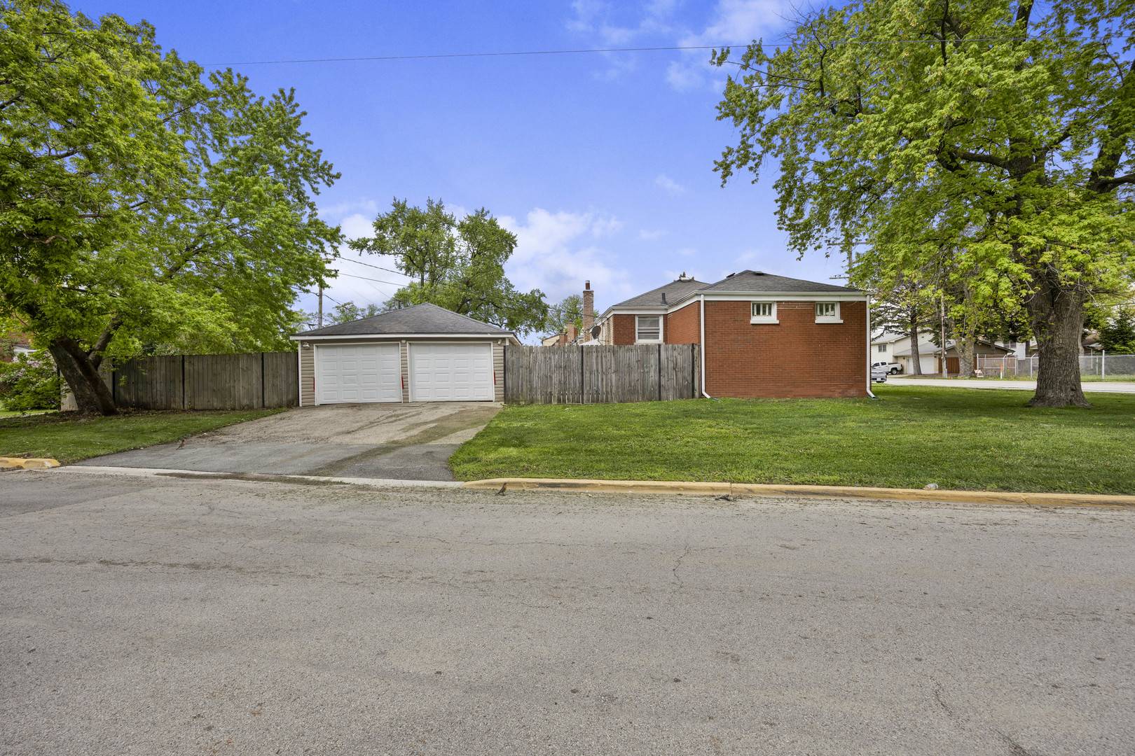4405 Butterfield RD, Hillside, IL 60162