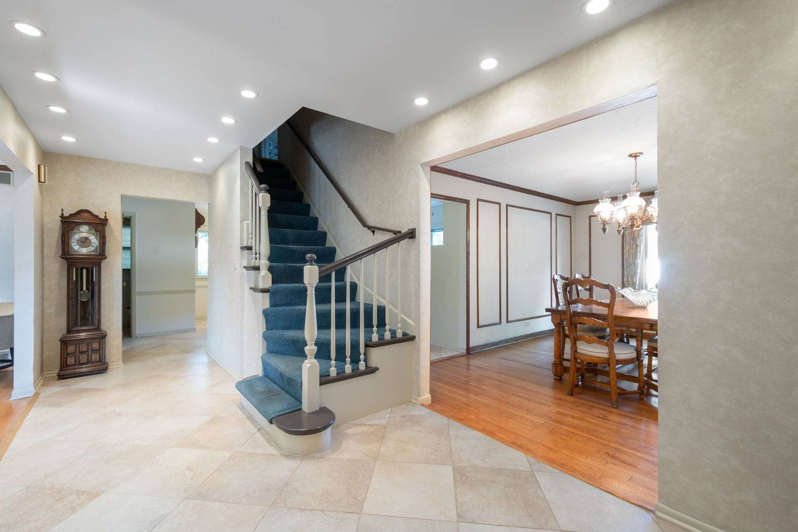 2724 Old Glenview RD, Wilmette, IL 60091