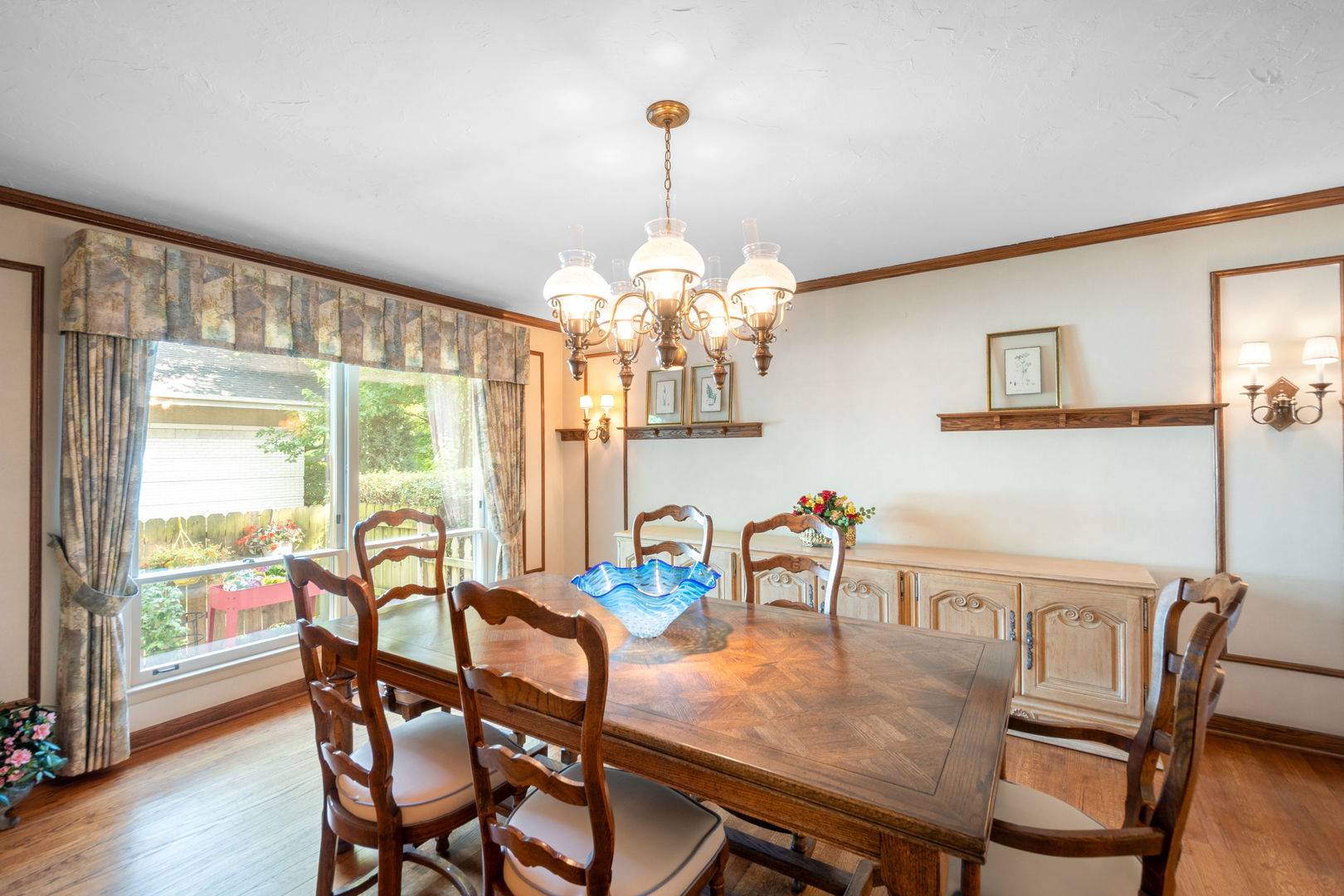 2724 Old Glenview RD, Wilmette, IL 60091