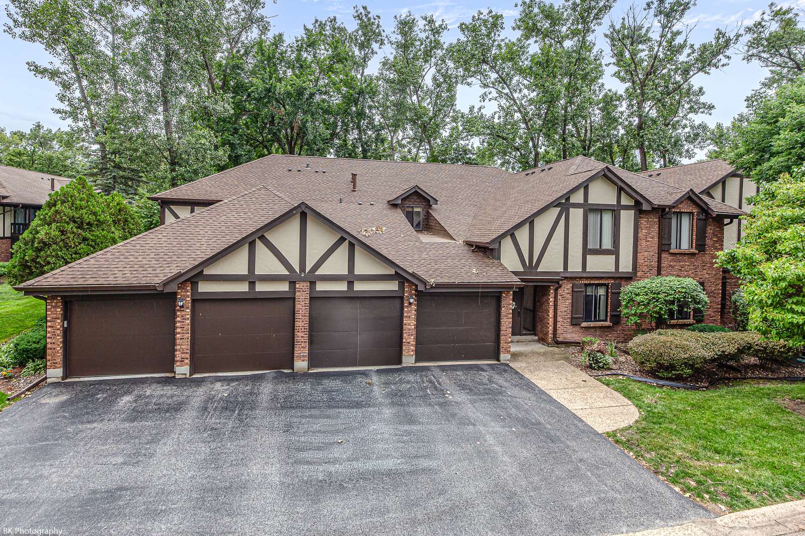 8127 Chestnut DR #58C, Palos Hills, IL 60465