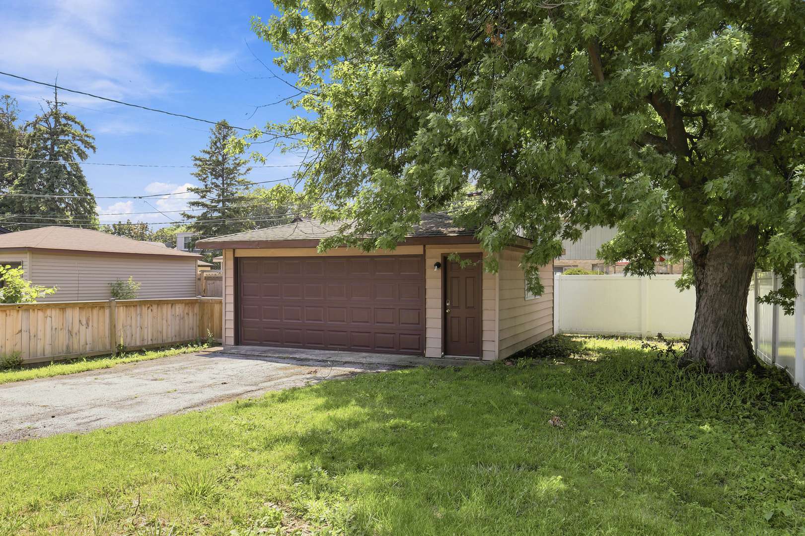 9300 S Francisco AVE, Evergreen Park, IL 60805