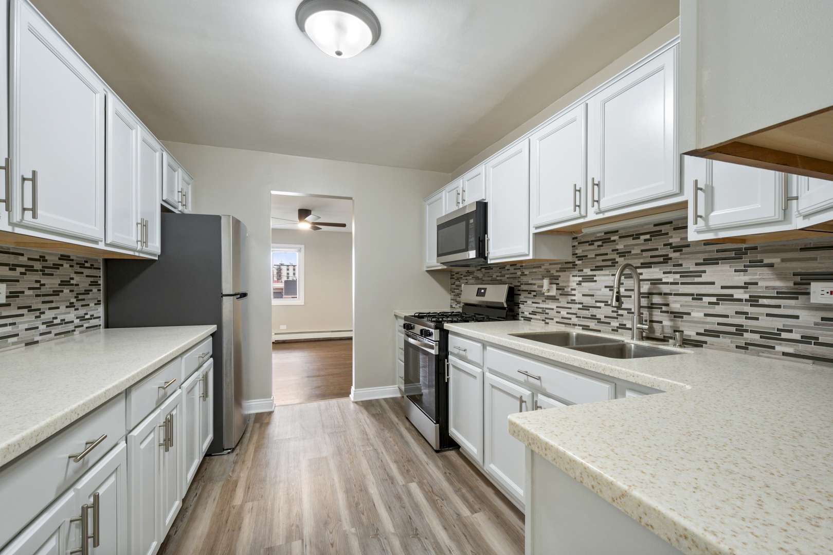 9562 PARK LN #2I, Des Plaines, IL 60016