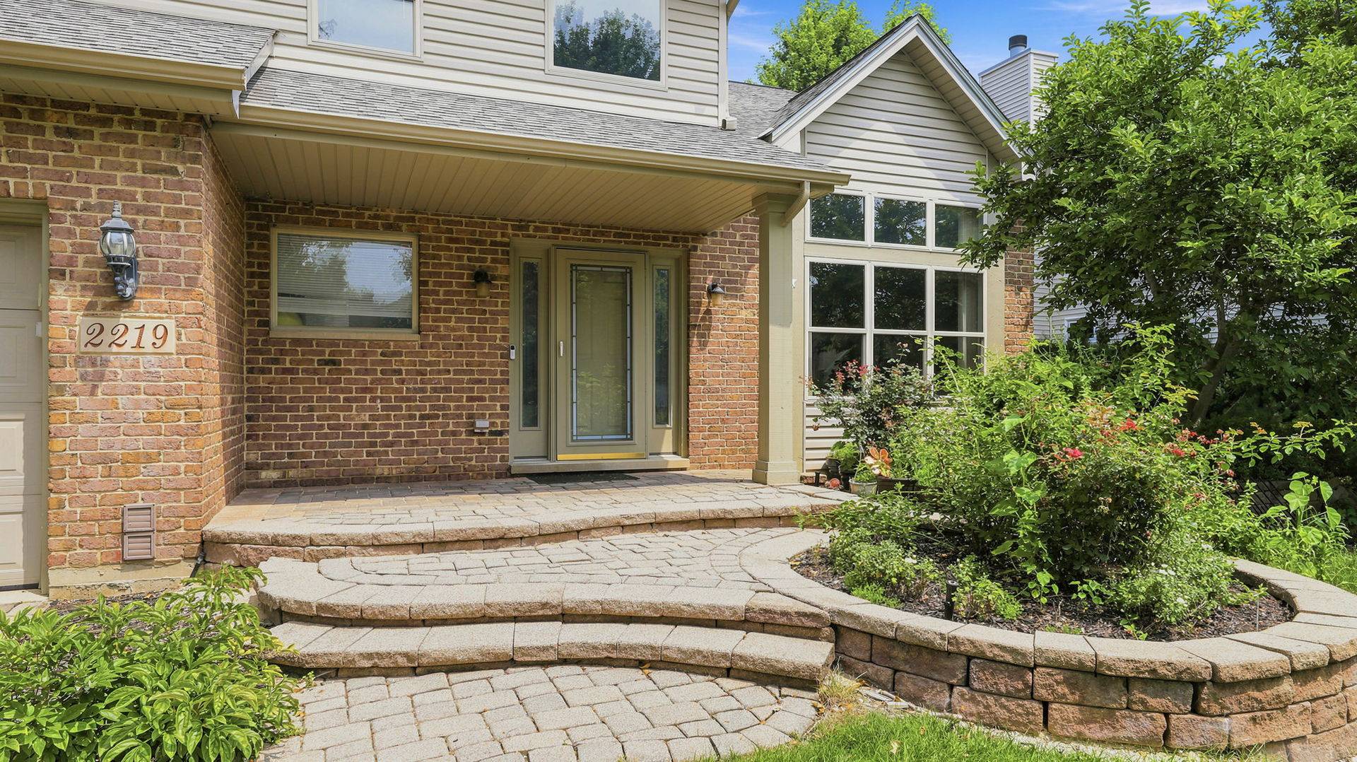 2219 Haider AVE, Naperville, IL 60564
