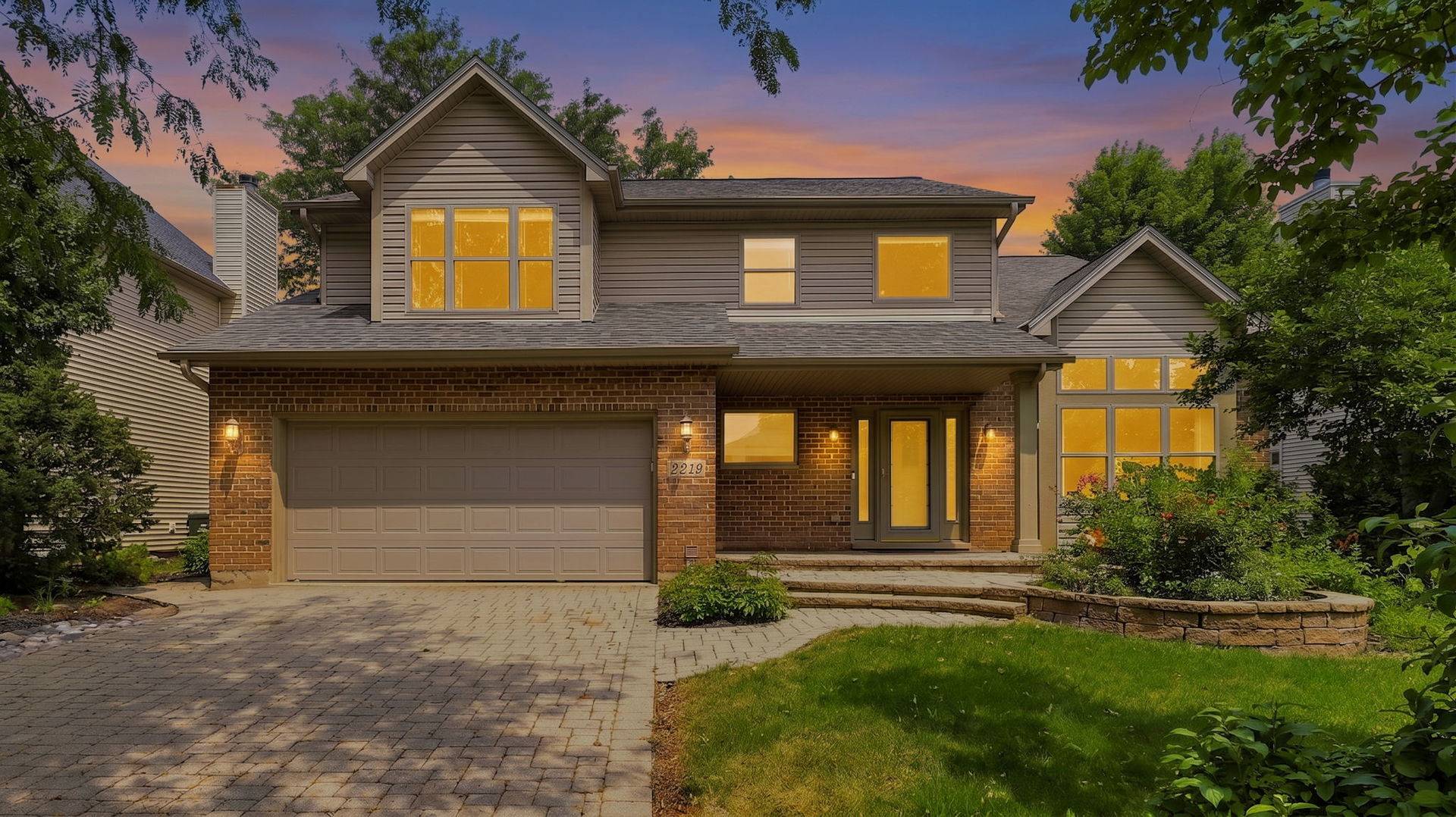 2219 Haider AVE, Naperville, IL 60564