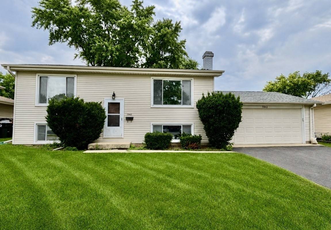 7043 Hemlock ST, Hanover Park, IL 60133
