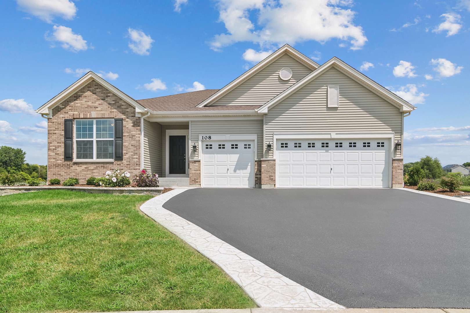 108 Telluride LN, Volo, IL 60020