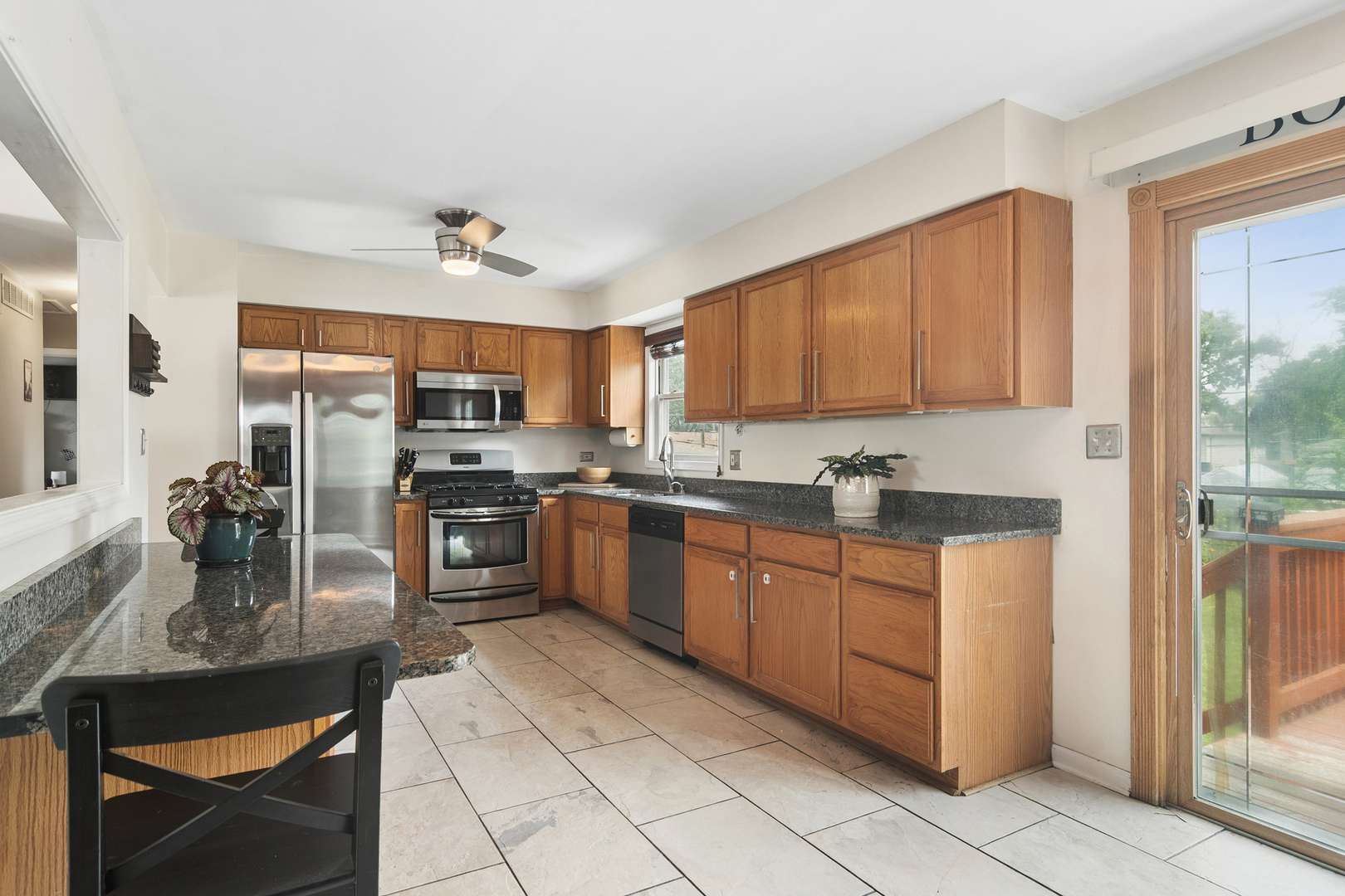 117 S EVERGREEN AVE, Addison, IL 60101