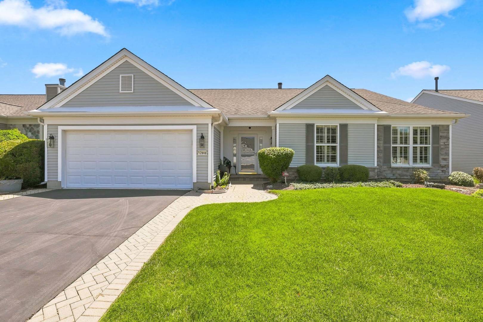 12908 Farm Hill DR, Huntley, IL 60142