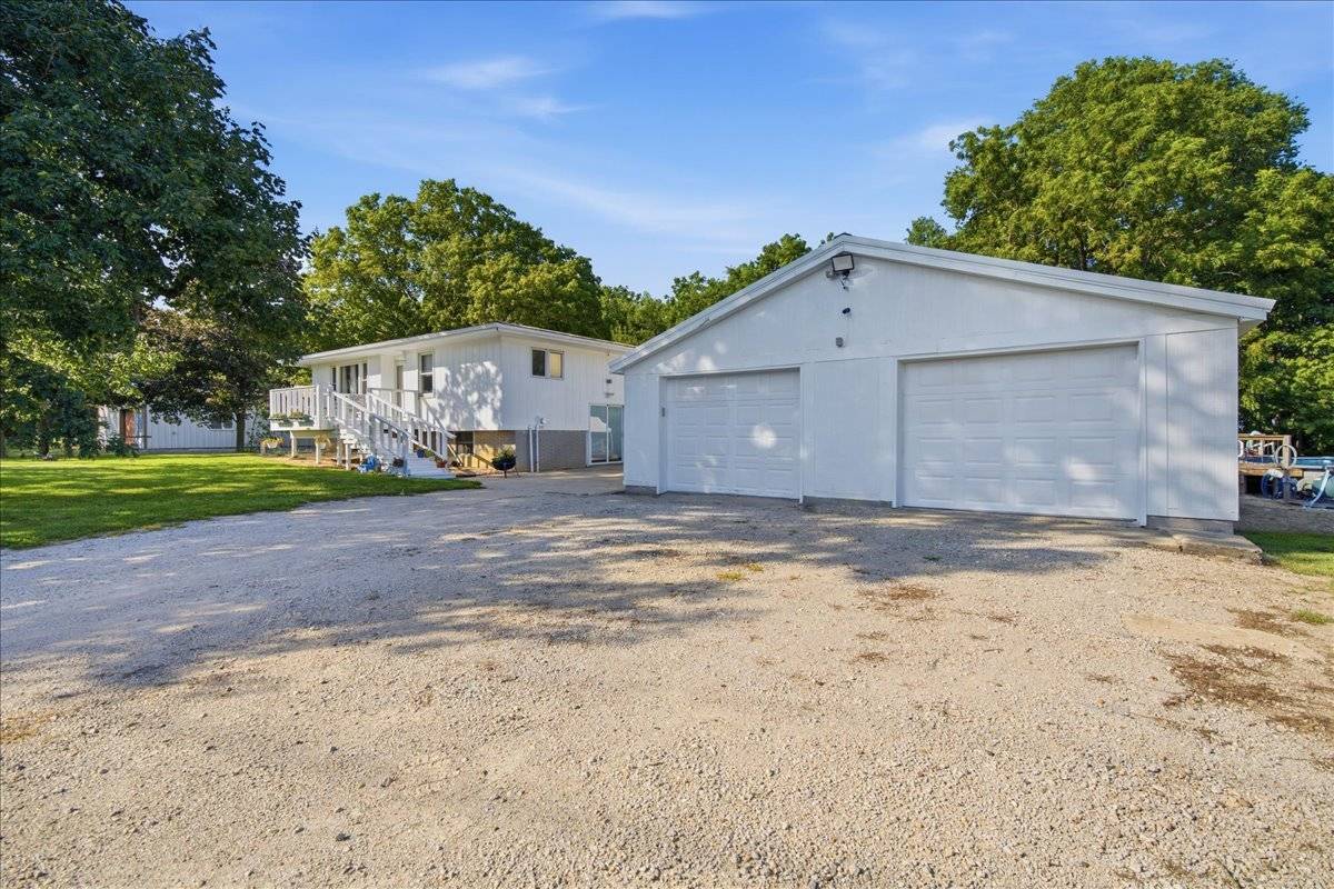 7302 Old Peoria RD, Danvers, IL 61732