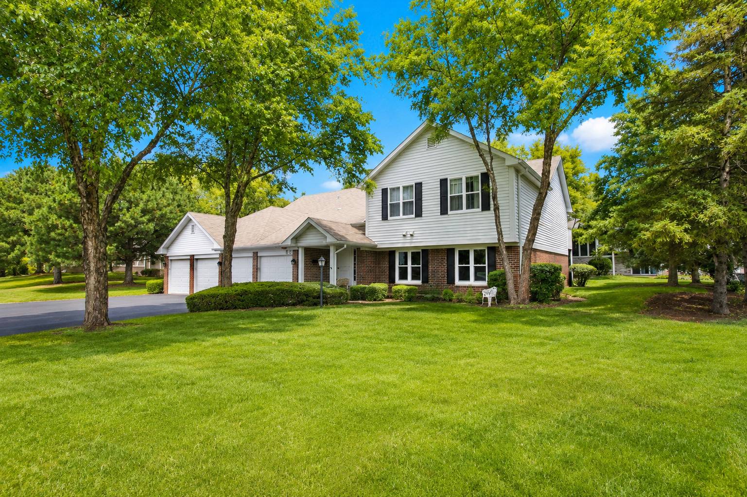 174 E Bluewater LN #288, Vernon Hills, IL 60061