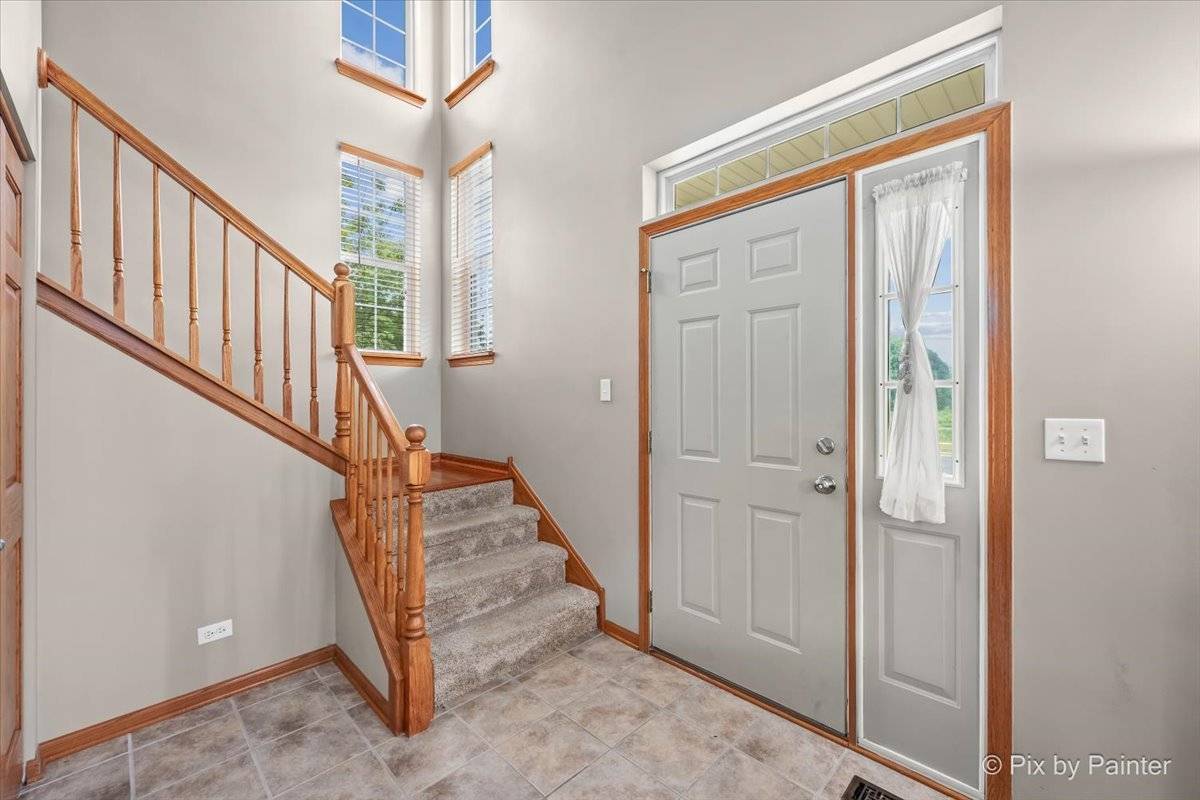 2125 Braeburn DR #A, Wauconda, IL 60084
