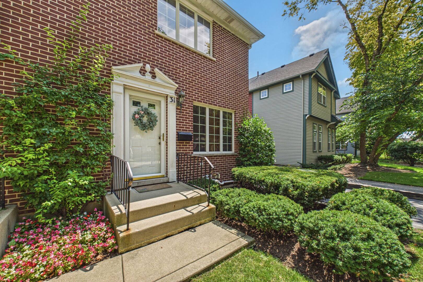 31 N Madison AVE, La Grange, IL 60525