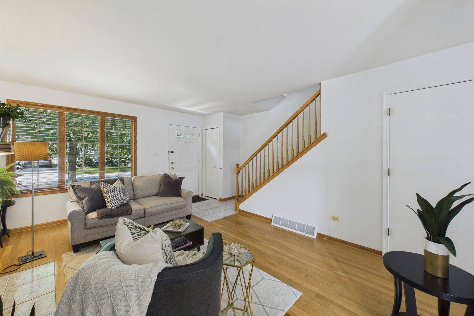 31 N Madison AVE, La Grange, IL 60525