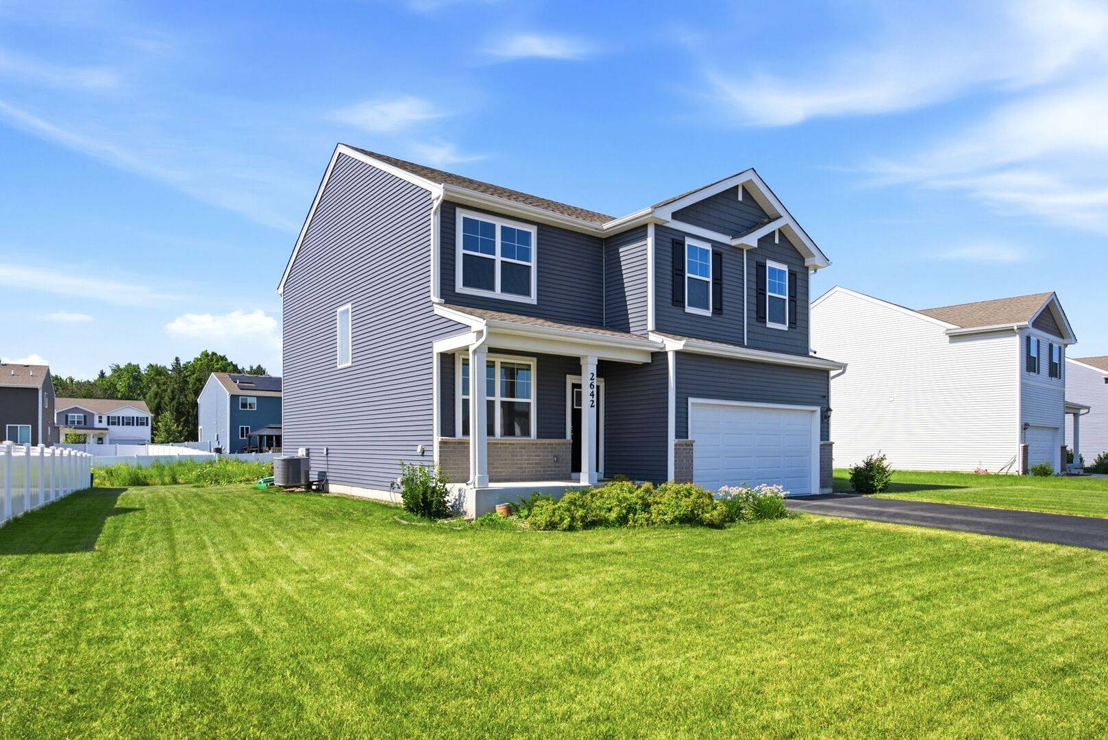 2642 Seeley ST, Yorkville, IL 60560