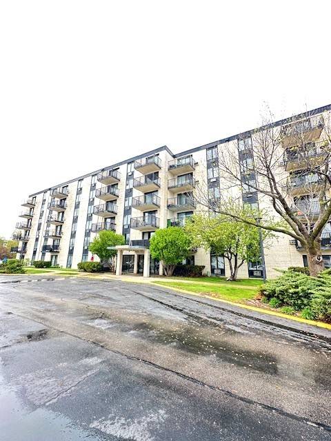 9128 W Terrace DR #4F, Niles, IL 60714