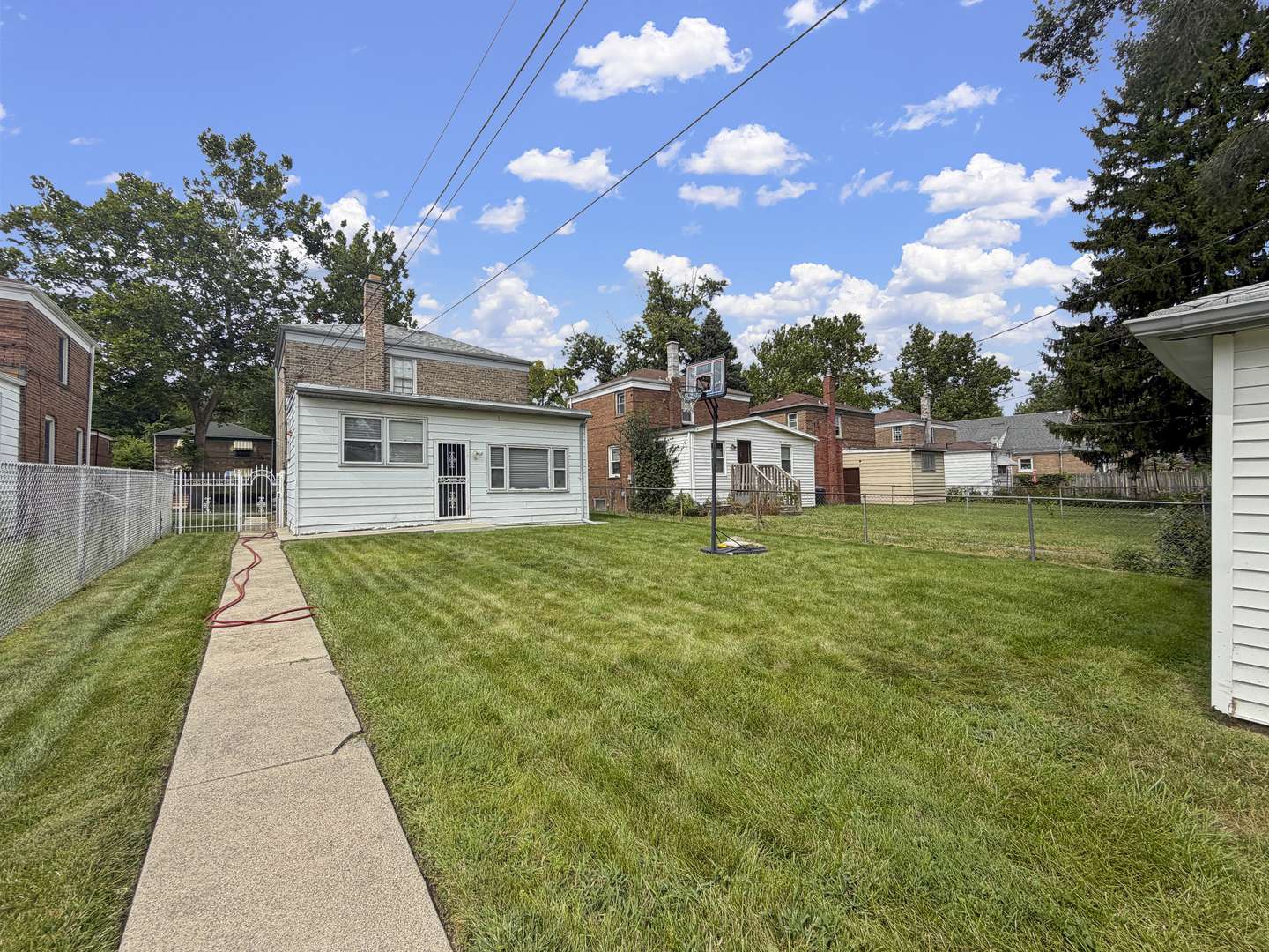 8439 S Hoyne ST, Chicago, IL 60620