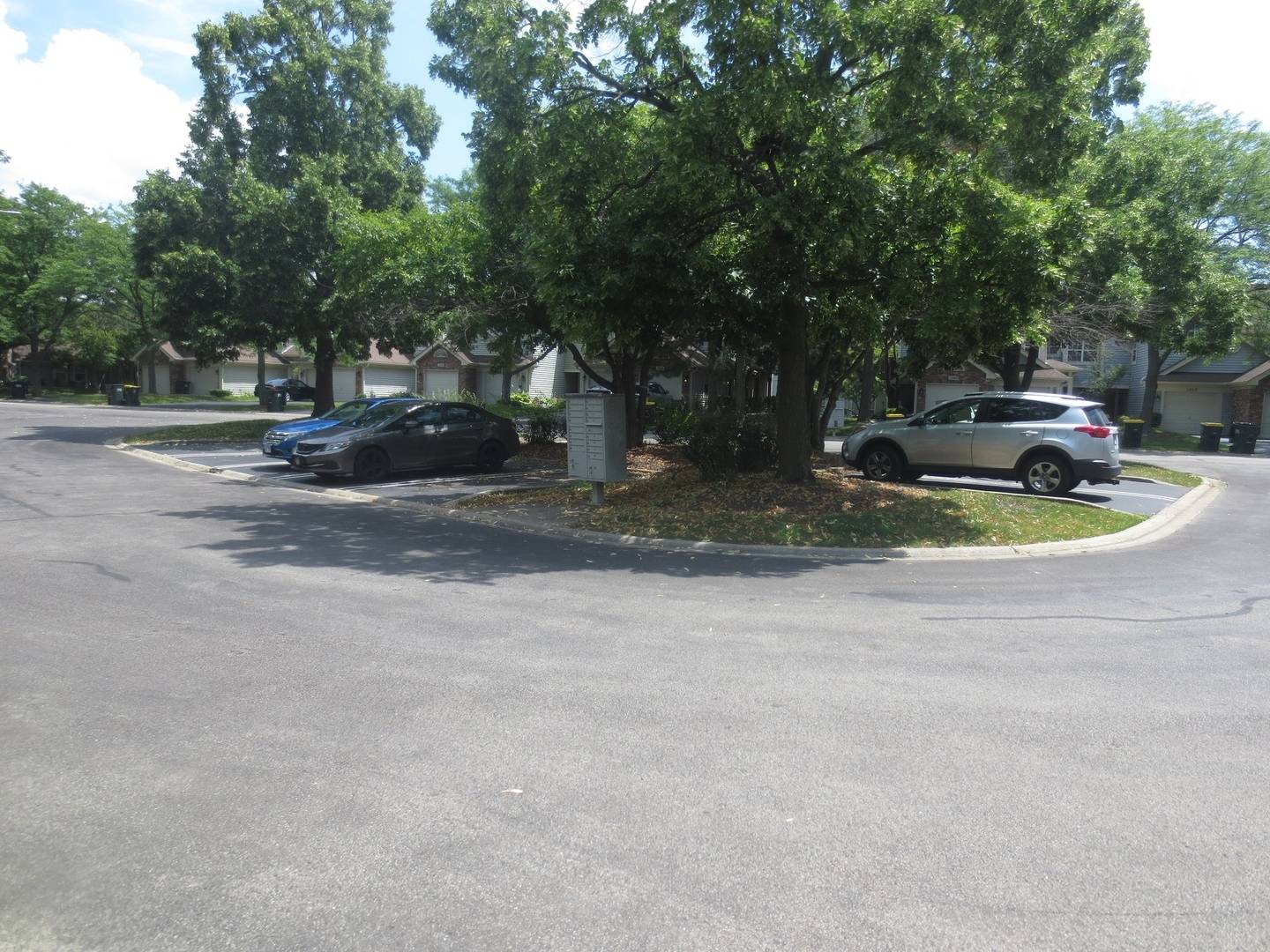 1051 Rockport DR #1051, Carol Stream, IL 60188