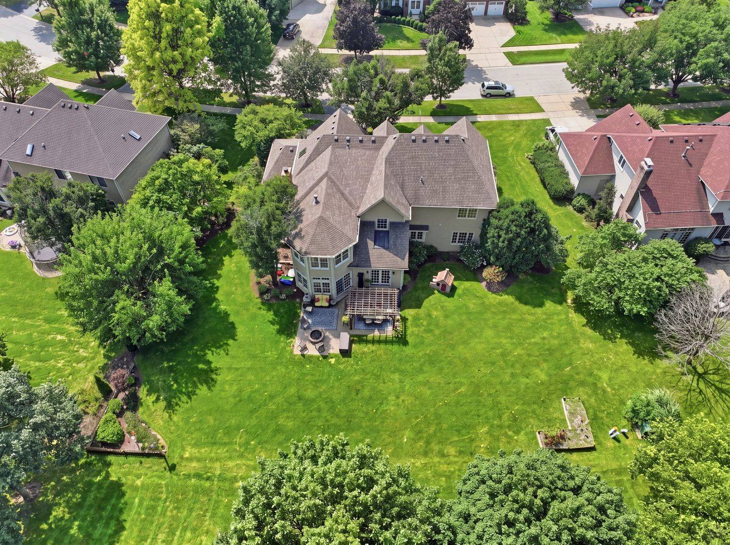 1731 Princess CIR, Naperville, IL 60564
