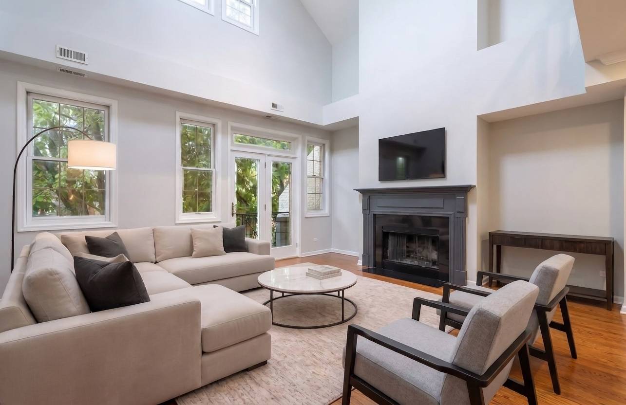 3248 N Seminary AVE #3, Chicago, IL 60657