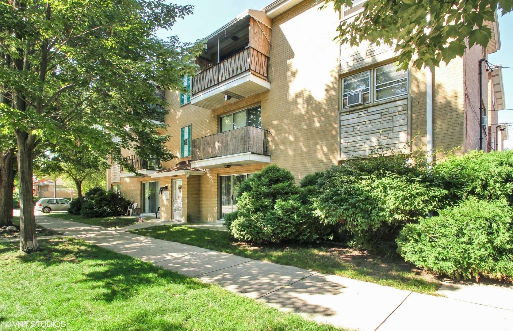 5534 W Bryn Mawr AVE #2S, Chicago, IL 60646