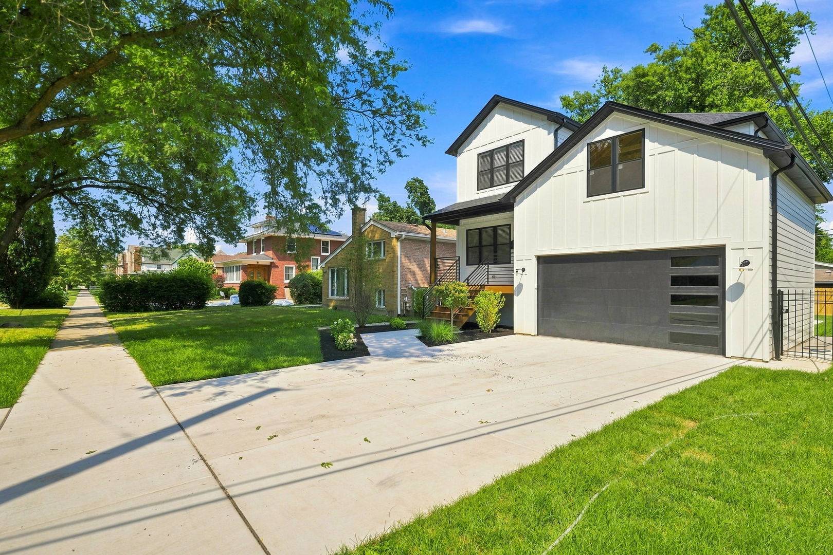 11173 S Longwood DR, Chicago, IL 60643
